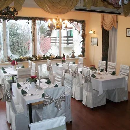 Pensión Viktória Balatonalmádi