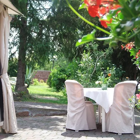 Pensión Viktória Balatonalmádi